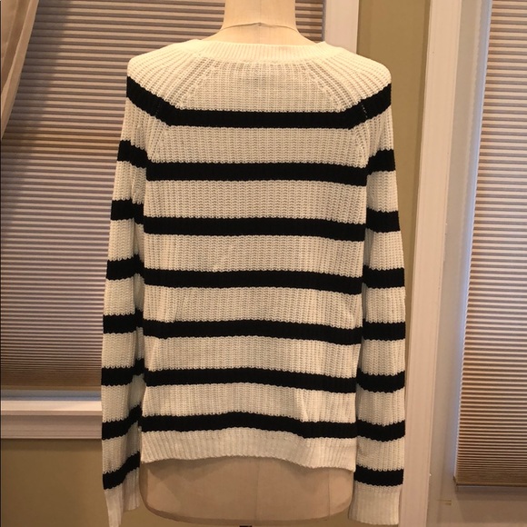 Express Striped Side Slit Shaker Knit Sweater - Picture 4 of 5